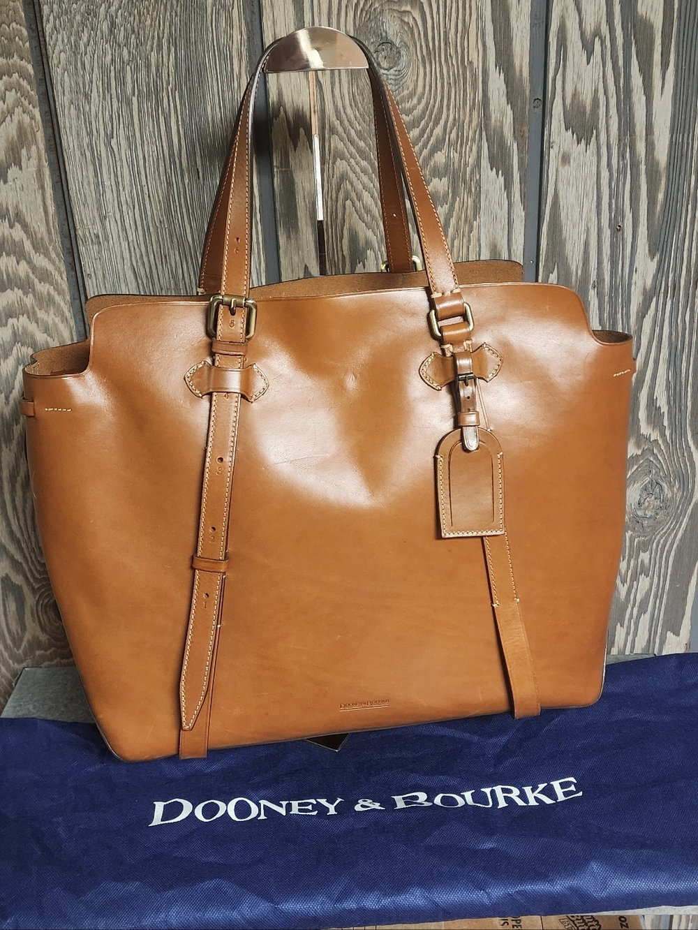 Dooney & Bourke Volta Leone Tote (ITALIAN LEATHER) !